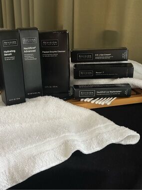 Revisions Skincare  6-Piece Set - New, Unopened, Excellent Condition.